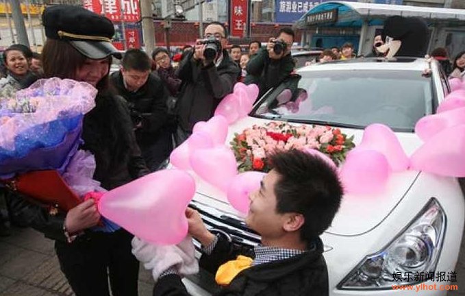 �����ͺ������ ��ͷ��������һĻ